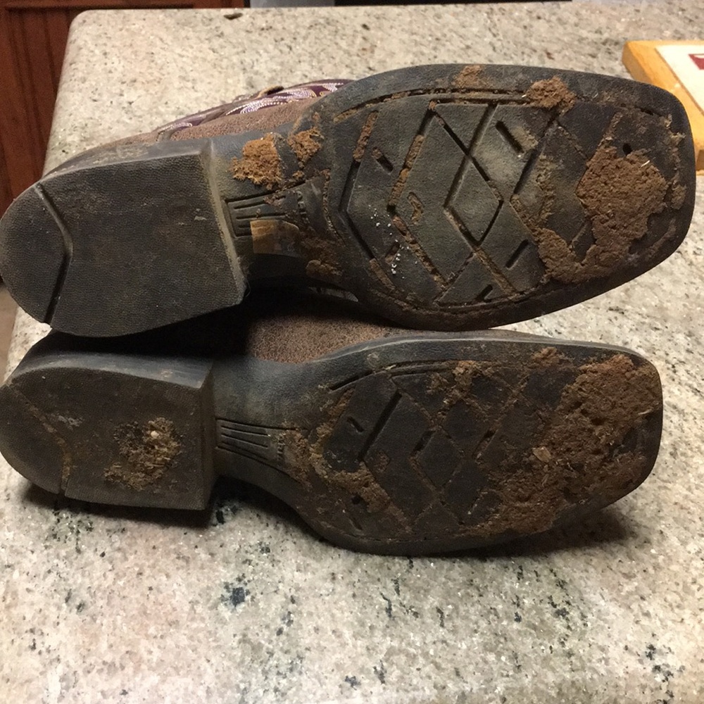 Ariat size 3 youth boots - Picture 6 of 6